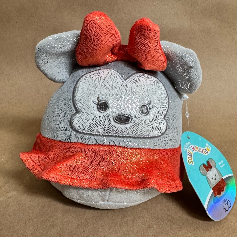 NWT 5” Squishmallows 2023 Disney 100 Limited Edition Minnie Mouse.